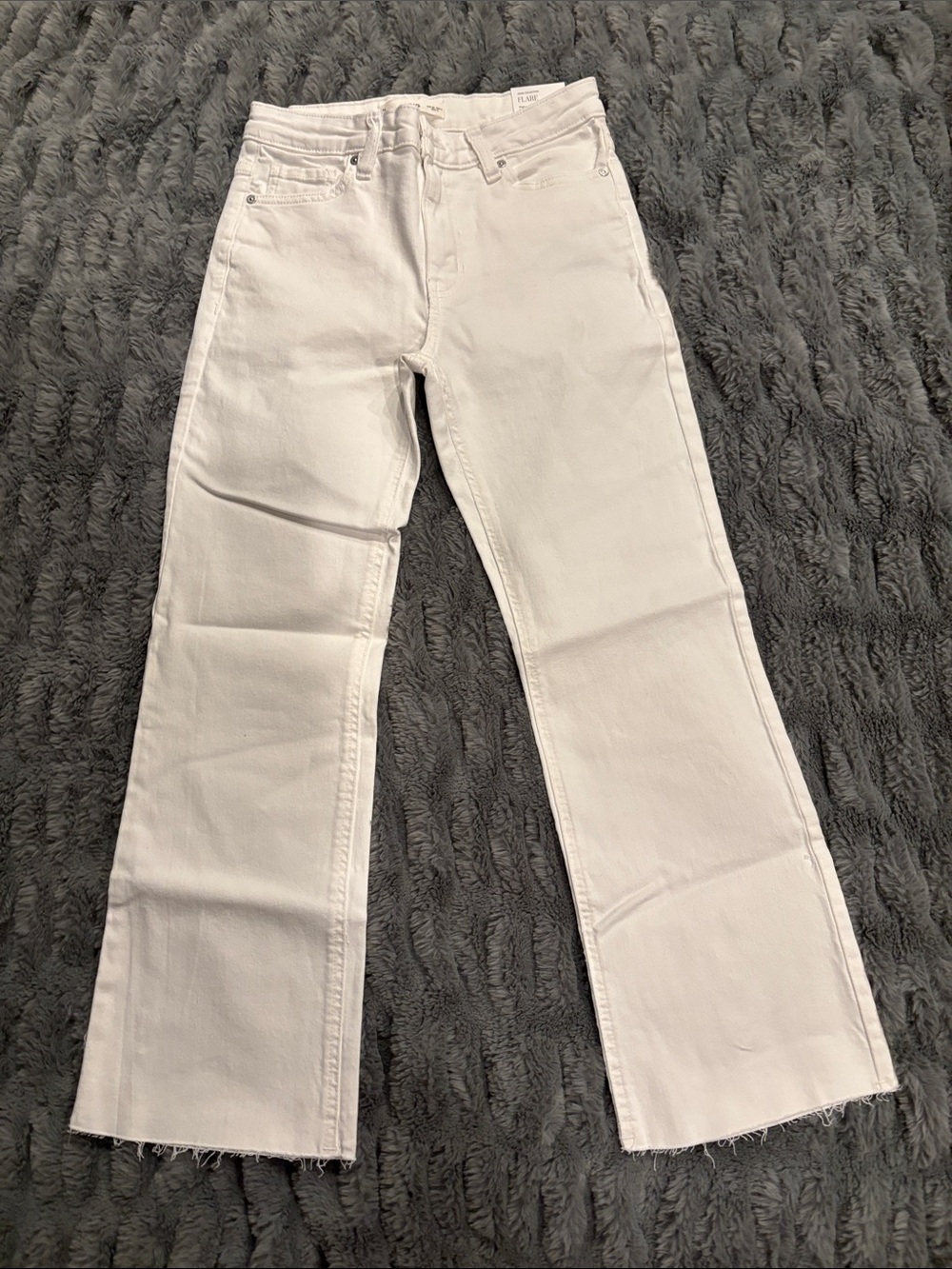 High-Rise White Wide-Leg croppedJeans